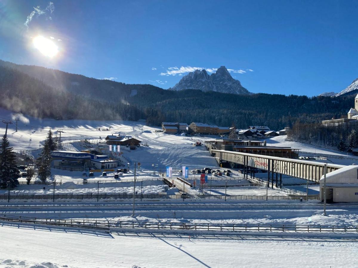 Hotel Almhof San Candido Luaran gambar